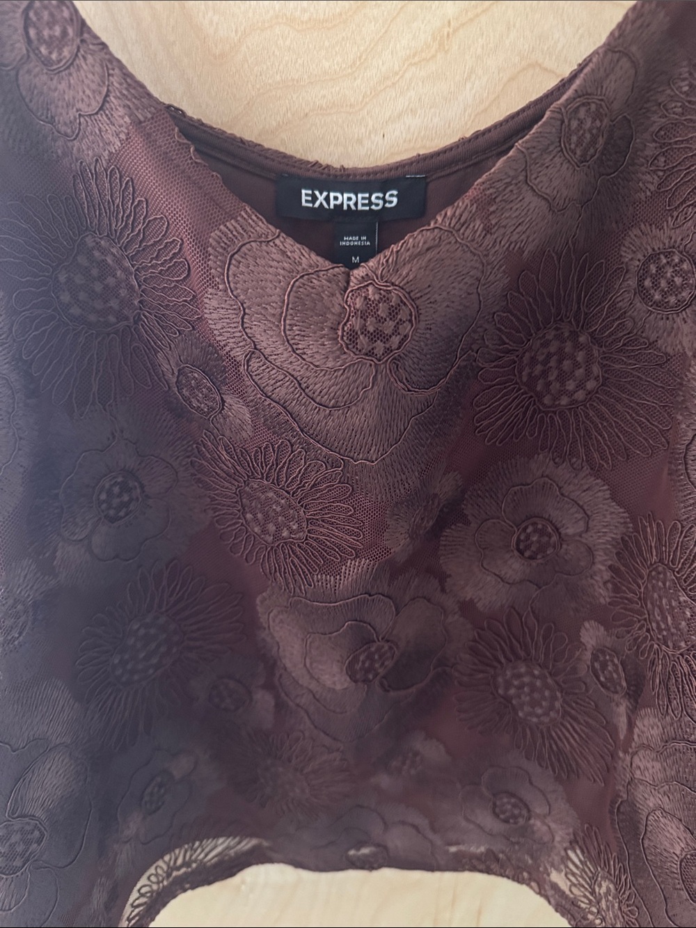 NWT Express Tank - Picture 2 of 4